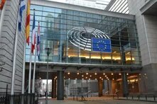 4096px-european_parliament_building_brussels_3_0.jpg