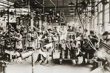 Women welding in the workshop 