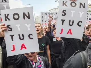 Demonstration in front of the ruling party "Law and Justice" HQ in Warsaw, 26th July 2017 
